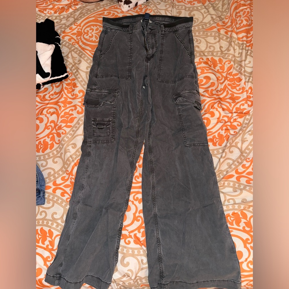 American Eagle Cargo stretchy Pants
